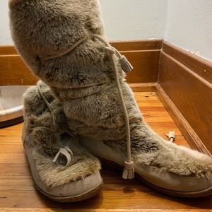 Furry Brown Nine West Boots